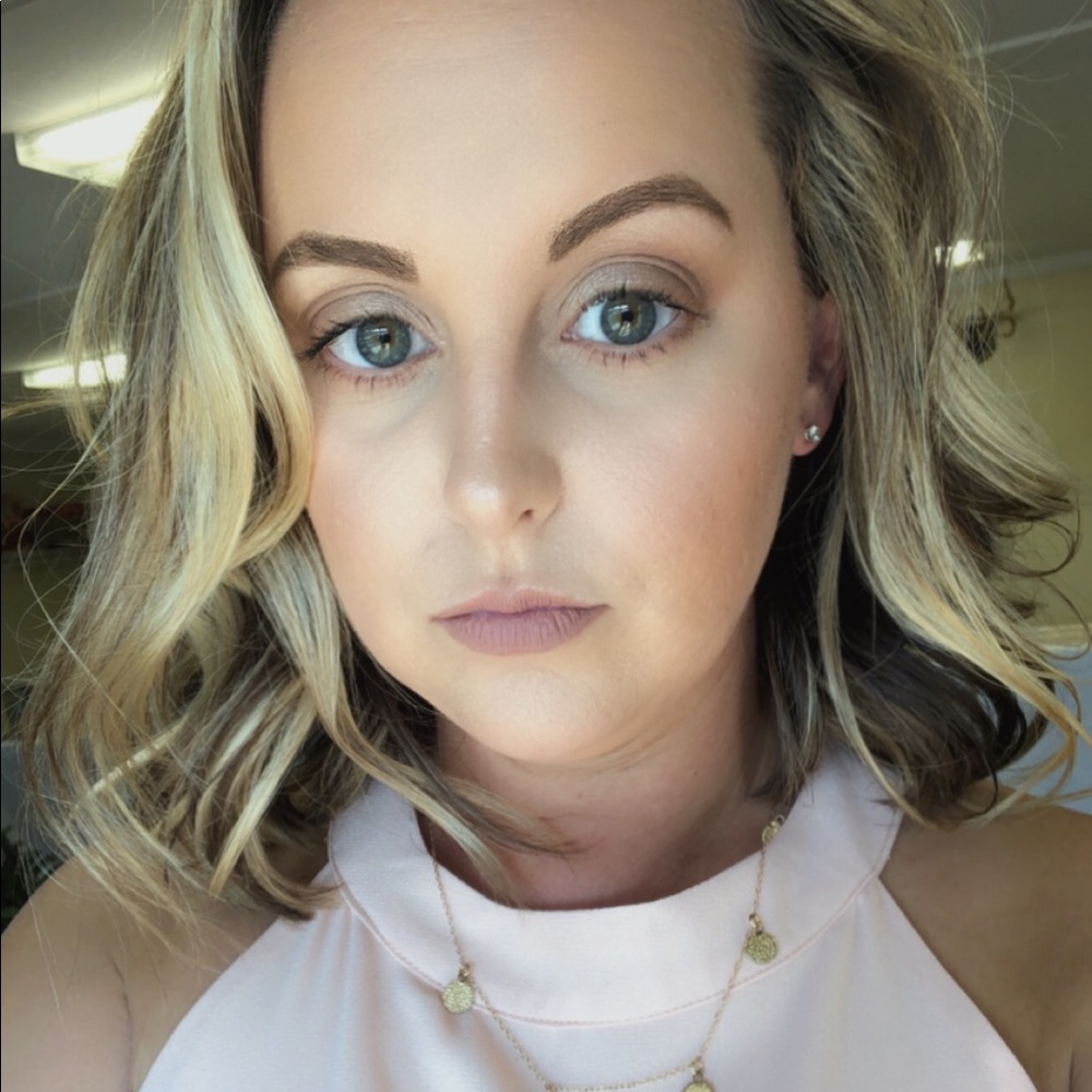 Meet your Posher, Christina